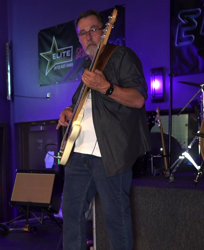 Charlie Sizemore playing bass